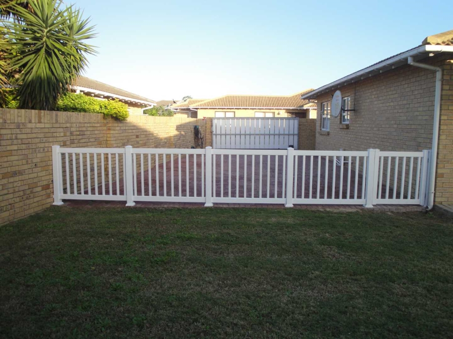 To Let 3 Bedroom Property for Rent in Summerstrand Eastern Cape
